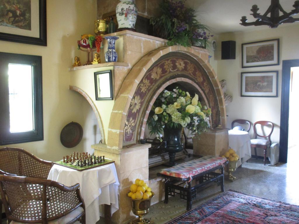 Fowlers Hotel Кала д'Ор Екстер'єр фото